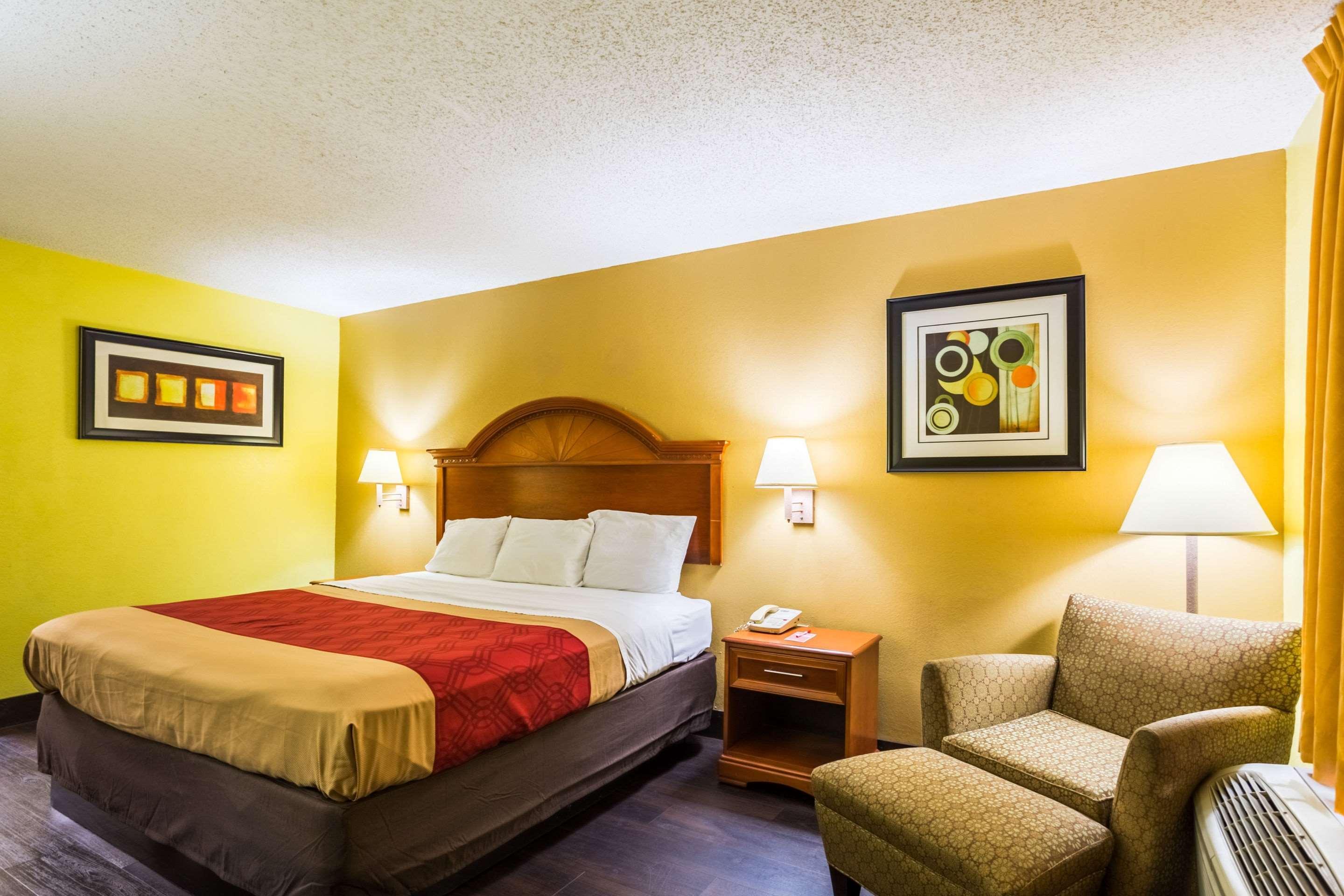 Econo Lodge Picayune Exterior photo