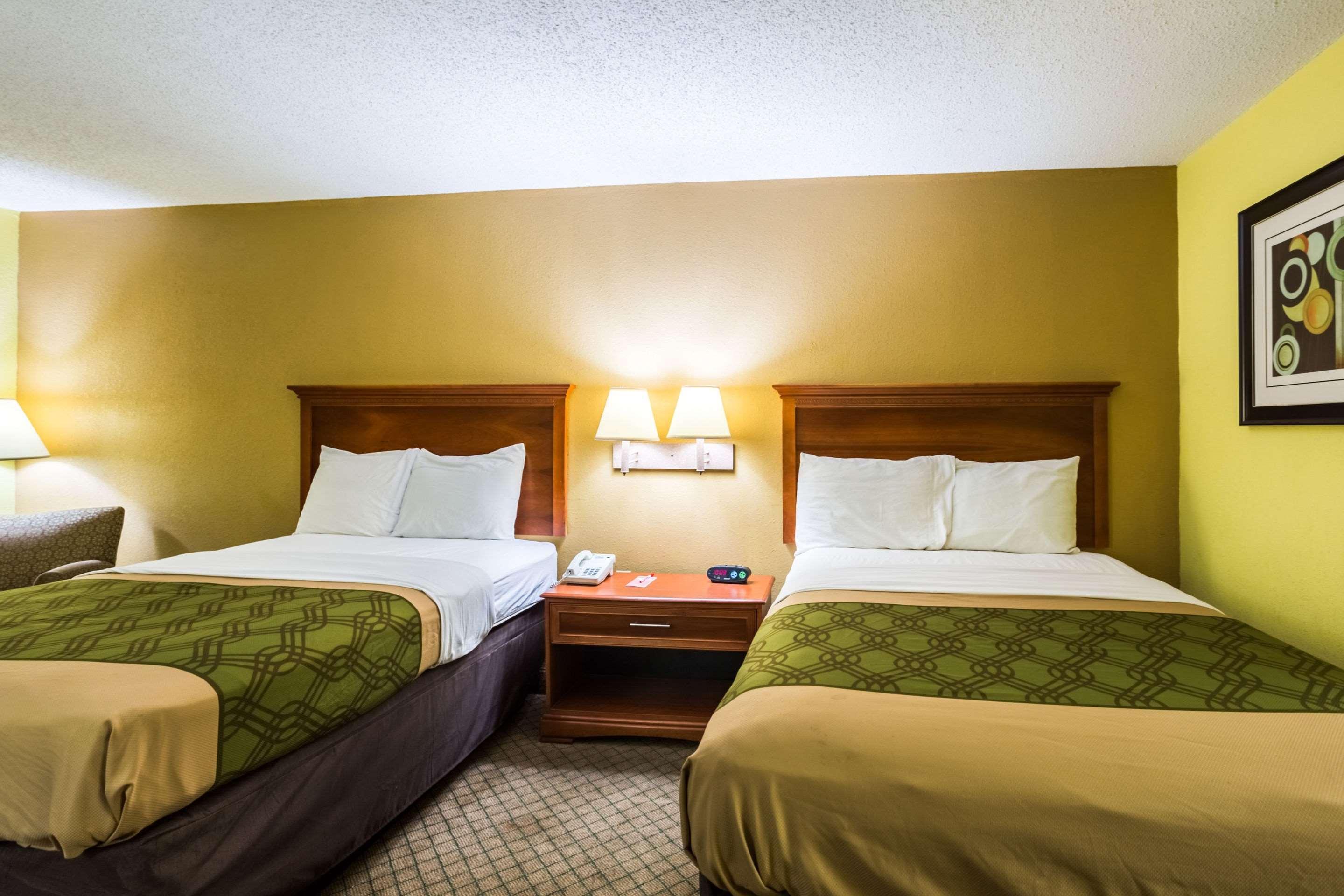 Econo Lodge Picayune Exterior photo
