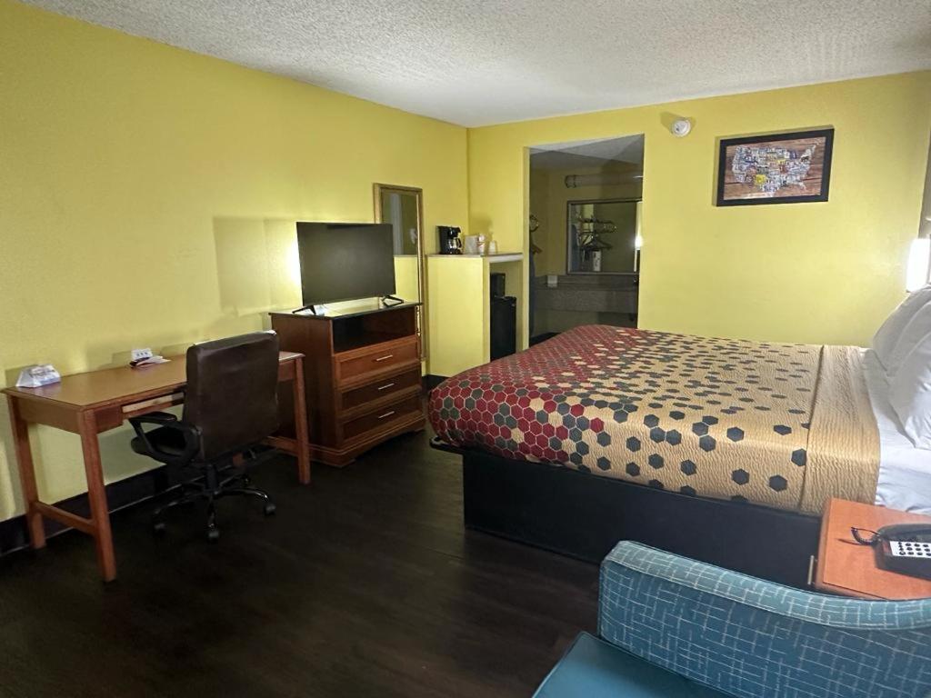 Econo Lodge Picayune Exterior photo