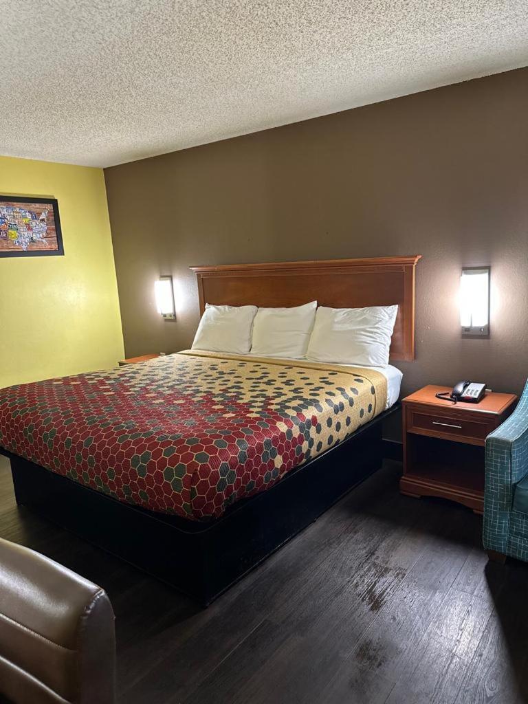 Econo Lodge Picayune Exterior photo